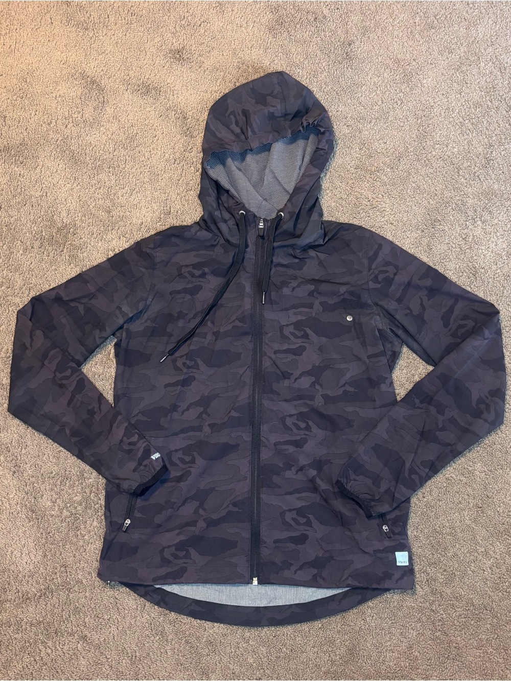 Vuori Outdoor Trainer Shell Jacket Black Camo Hooded Full Zip Women’s Small